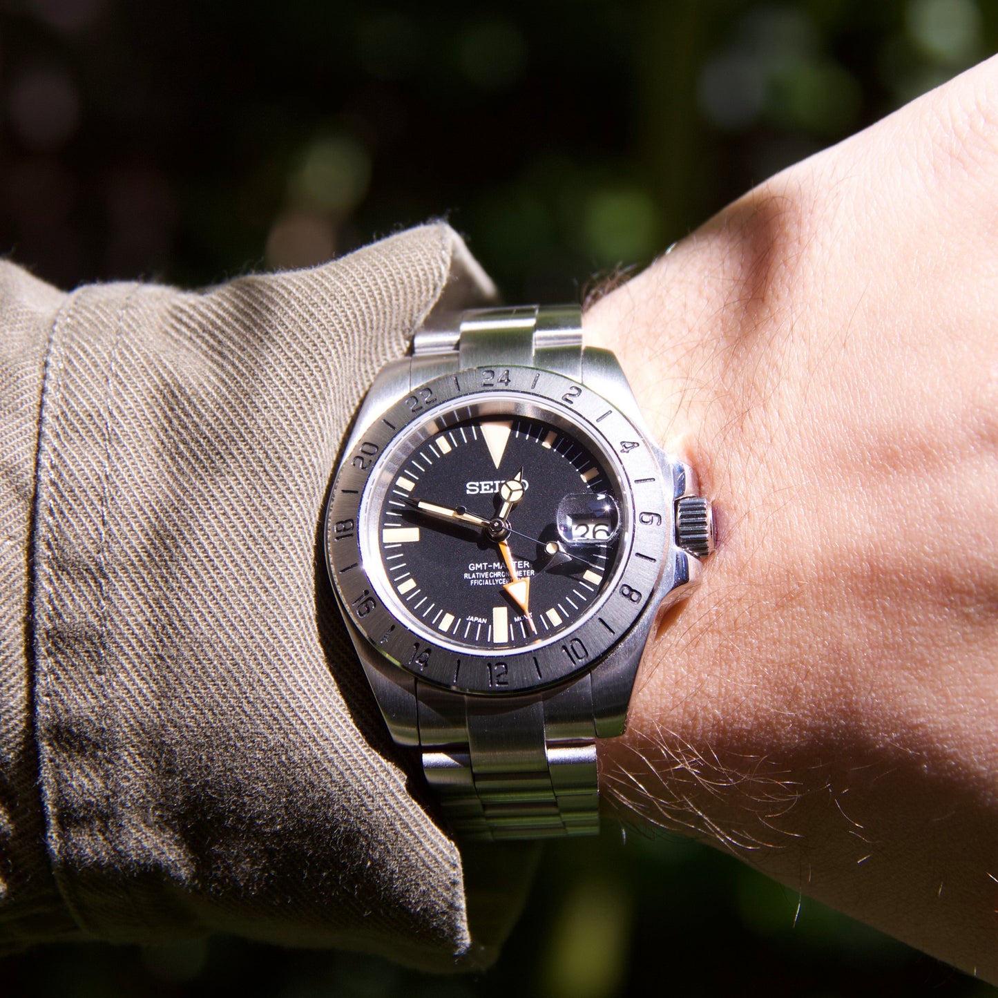 Seiko mod explorer II vintage hommage Steve Mcqueen automatic