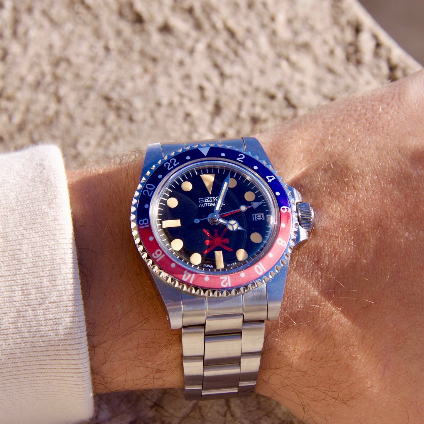 Seiko Mod GMT Master Oman Pepsi tribute automatic watch